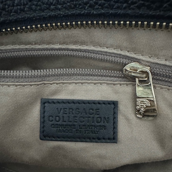 Versace Collection, soft black pebbled leather, gold hardware, zipper closure - Picture 10 of 14